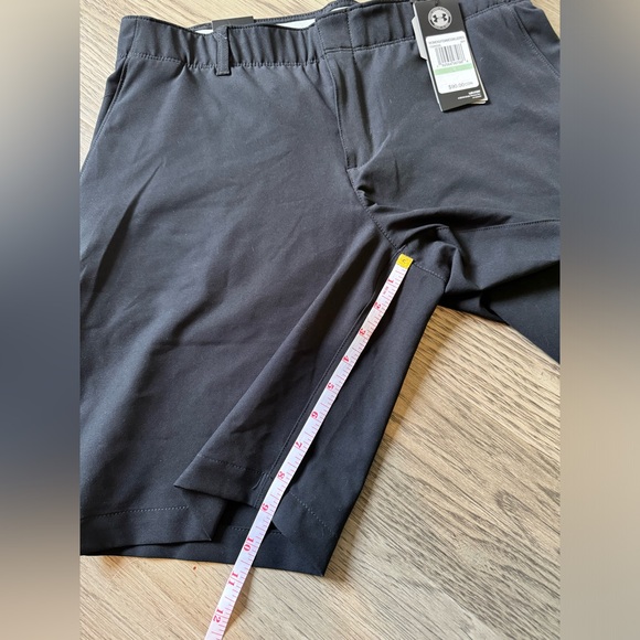Size 8 Bnwt under armour shorts - Picture 8 of 8